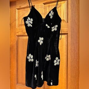 Urban Outfitters Black Top with White and Yellow Daisy Embroidery